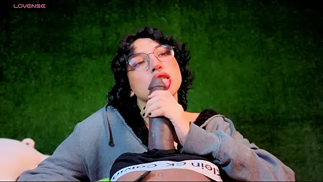 Snapshot of -BlueOpal- chatting on November 13, 8:08 pm -BlueOpal- online show from November 13, 8:08 pm