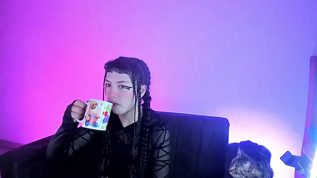 kitty  chs online show from October 11, 12:15 pm