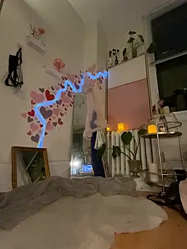 Seturselfonfire online show from February 13, 7:26 am