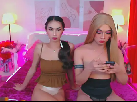 Snapshot of Sofia_SlutGoddess chatting on October 8, 7:00 pm Sofia SlutGoddess online show from October 8, 7:00 pm