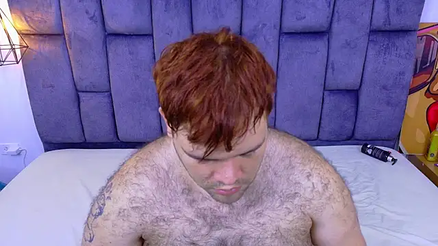 big bearr online show from October 24, 9:00 pm