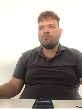 big bearr online show from November 6, 4:41 pm