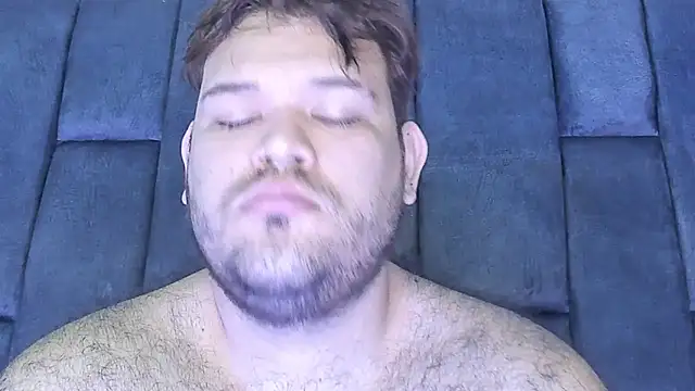 big bearr online show from April 11, 6:12 pm