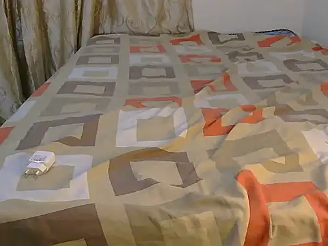 Snapshot of HorneyEbony chatting on October 15, 3:12 pm HorneyEbony online show from October 15, 3:12 pm