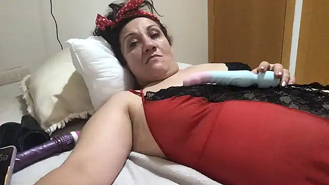 paula19800 online show from October 18, 10:10 pm