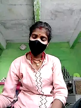 Snapshot of Cuty_kinjal chatting on September 24, 10:07 am Cuty kinjal online show from September 24, 10:07 am