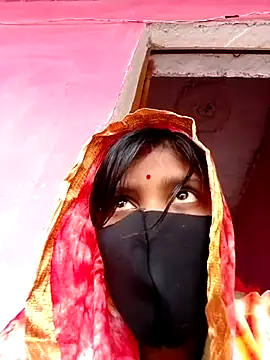 Snapshot of Cuty_kinjal chatting on October 1, 5:46 am Cuty kinjal online show from October 1, 5:46 am