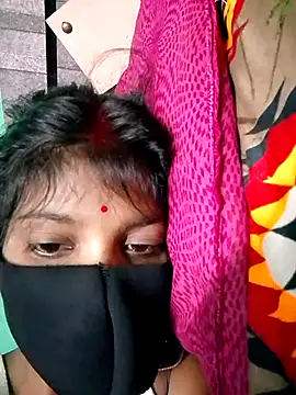 Snapshot of Cuty_kinjal chatting on October 19, 11:27 pm Cuty kinjal online show from October 19, 11:27 pm