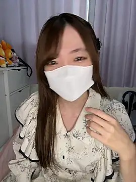 Snapshot of Moe_v_v chatting on November 28, 12:02 am Moe v v online show from November 28, 12:02 am