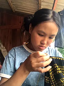 Snapshot of Mai_lovely chatting on October 15, 6:13 am Mai lovely online show from October 15, 6:13 am