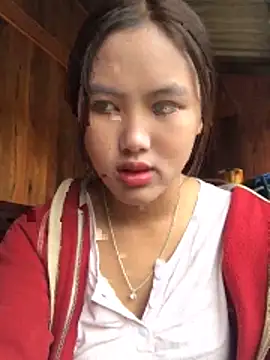 Snapshot of Mai_lovely chatting on November 21, 2:21 am Mai lovely online show from November 21, 2:21 am