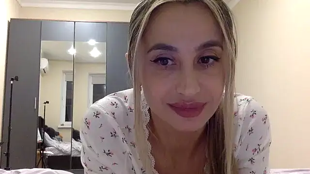 Snapshot of Jeyvaris chatting on September 30, 7:30 pm Jeyvaris online show from September 30, 7:30 pm