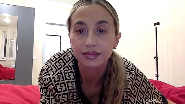 Snapshot of Jeyvaris chatting on November 3, 6:42 pm Jeyvaris online show from November 3, 6:42 pm