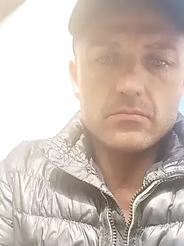 Snapshot of Daniel85Schlam chatting on September 23, 8:17 am Daniel85Schlam online show from September 23, 8:17 am