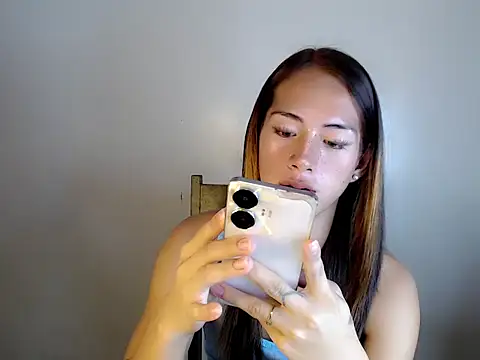 Snapshot of ashley_bombshell chatting on October 28, 8:18 am ashley bombshell online show from October 28, 8:18 am