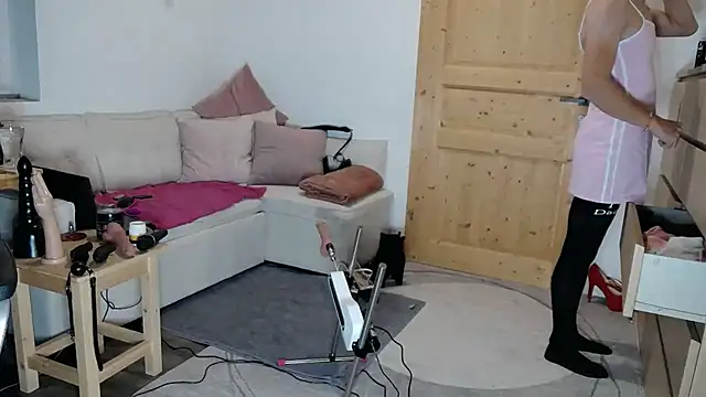 Snapshot of SexyCindyCD chatting on November 4, 7:02 pm SexyCindyCD online show from November 4, 7:02 pm