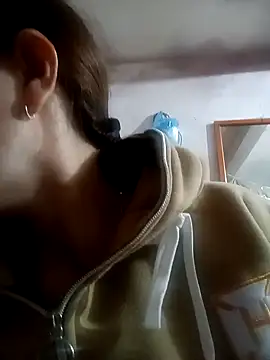 Snapshot of suka-bae chatting on October 14, 3:35 pm suka-bae online show from October 14, 3:35 pm
