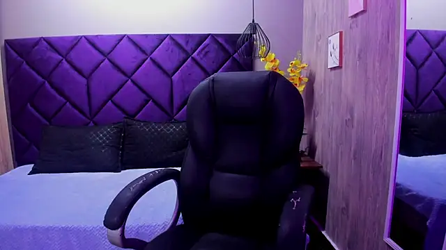 ChloeCampbell03 online show from October 4, 12:58 pm