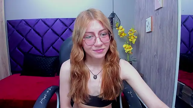 ChloeCampbell03 online show from October 7, 12:57 pm