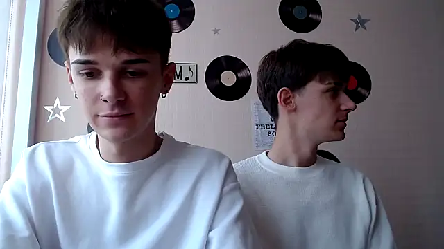 Hoot Dude  online show from September 30, 10:53 am