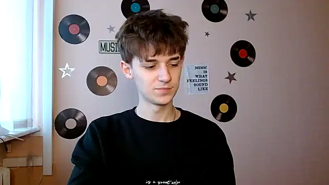 Snapshot of Hoot_Dude_ chatting on November 11, 1:44 pm Hoot Dude online show from November 11, 1:44 pm