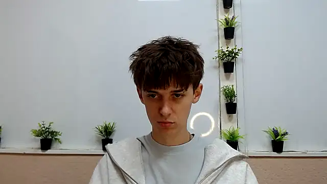 Snapshot of Hoot_Dude_ chatting on November 18, 2:43 pm Hoot Dude online show from November 18, 2:43 pm