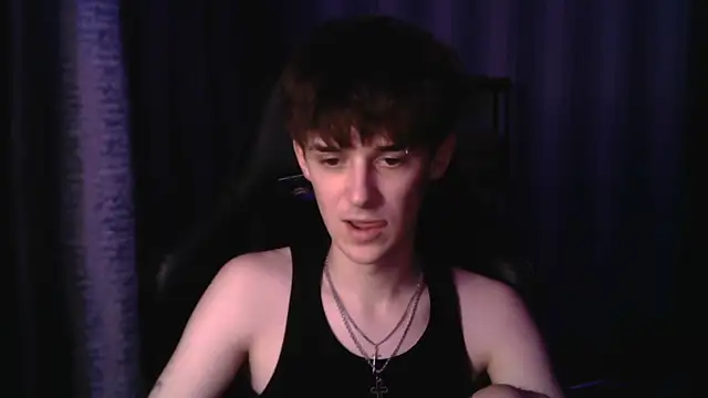 Snapshot of Hoot_Dude_ chatting on December 5, 2:36 pm Hoot Dude online show from December 5, 2:36 pm