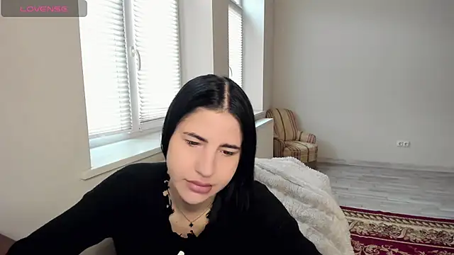 Malibu J online show from December 2, 8:30 am