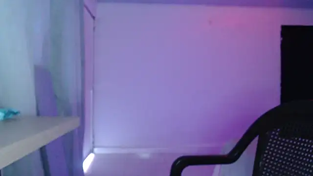 LittleCheerry69 online show from November 8, 6:07 pm