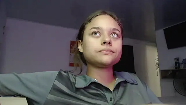 LittleCheerry69 online show from March 11, 4:13 pm