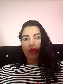 Snapshot of naty_hot4uu chatting on November 27, 11:34 am naty hot4uu online show from November 27, 11:34 am