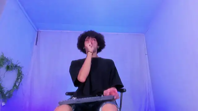 Snapshot of josesweet_ chatting on September 26, 5:39 pm josesweet  online show from September 26, 5:39 pm