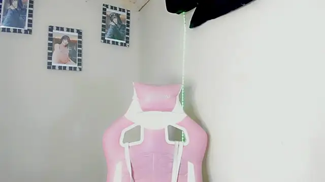 Snapshot of Sophia_Velarie chatting on October 1, 9:54 pm Sophia Velarie online show from October 1, 9:54 pm