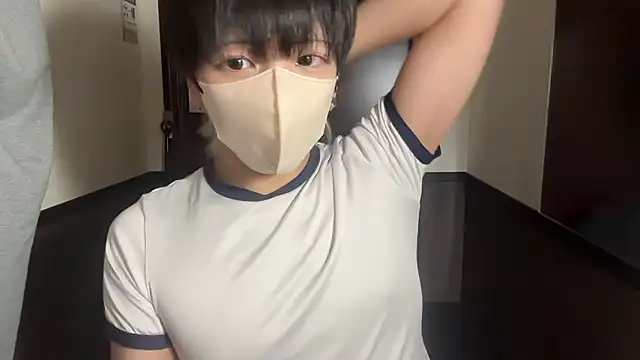 Snapshot of tora3220 chatting on November 8, 12:38 pm tora3220 online show from November 8, 12:38 pm