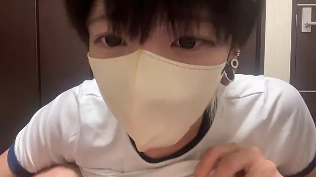 Snapshot of tora3220 chatting on November 12, 12:49 pm tora3220 online show from November 12, 12:49 pm