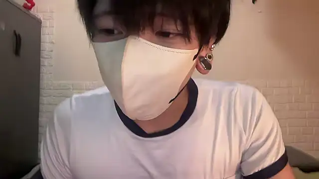 Snapshot of tora3220 chatting on November 26, 1:45 pm tora3220 online show from November 26, 1:45 pm