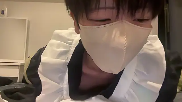 Snapshot of tora3220 chatting on December 21, 1:18 pm tora3220 online show from December 21, 1:18 pm