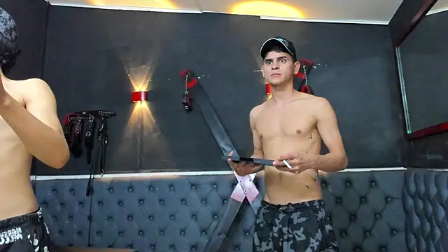 liam coleman25 online show from November 25, 4:45 am