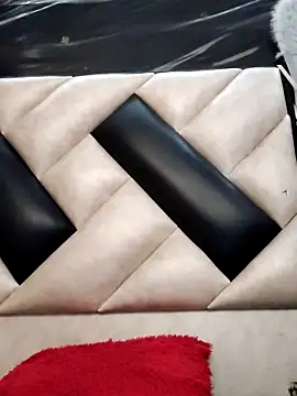 NileveSantanna online show from November 27, 4:20 pm