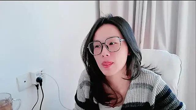 Snapshot of guai00 chatting on November 29, 5:10 am guai00 online show from November 29, 5:10 am