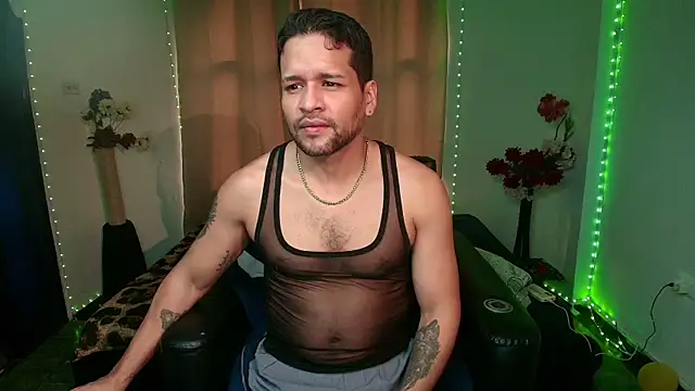 LucasGaeel online show from April 19, 3:44 pm