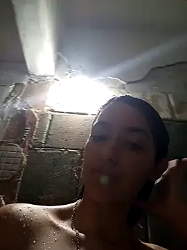 Snapshot of rooubin chatting on October 9, 3:26 am rooubin online show from October 9, 3:26 am