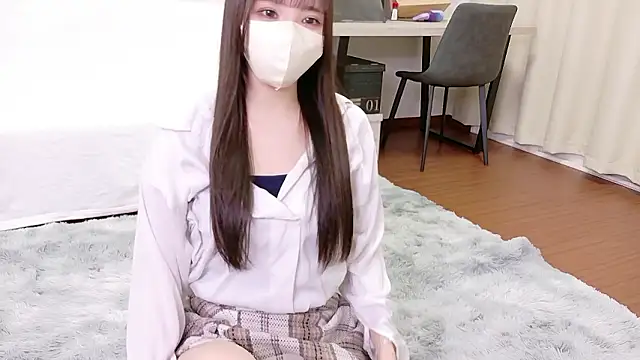 Snapshot of NINOoHard-Engine chatting on November 15, 11:07 am NINOoHard-Engine online show from November 15, 11:07 am