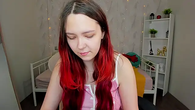 Monica  Queen online show from November 18, 12:05 am