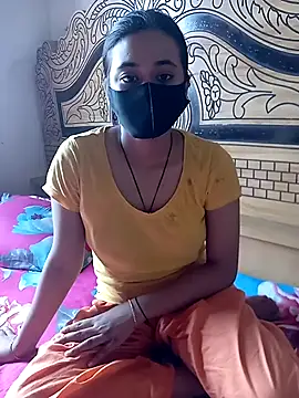 Snapshot of Love_Queen11 chatting on September 24, 9:01 am Love Queen11 online show from September 24, 9:01 am