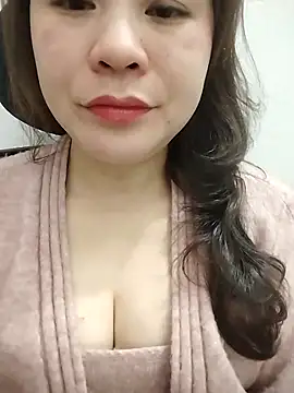 Girl Shy2000 online show from February 12, 3:40 pm