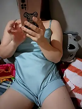 Snapshot of Meoweo_23 chatting on October 7, 9:01 pm Meoweo 23 online show from October 7, 9:01 pm