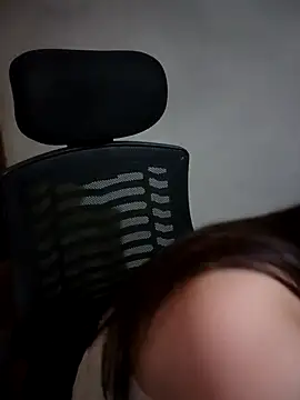 Snapshot of Meoweo_23 chatting on October 15, 10:21 pm Meoweo 23 online show from October 15, 10:21 pm