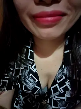 Snapshot of Meoweo_23 chatting on November 26, 2:01 am Meoweo 23 online show from November 26, 2:01 am