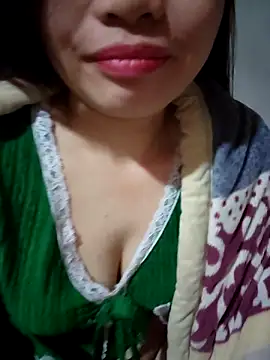 Snapshot of Meoweo_23 chatting on November 29, 11:30 pm Meoweo 23 online show from November 29, 11:30 pm